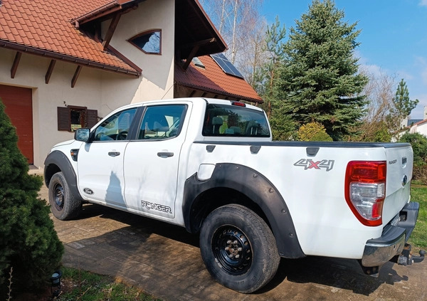 Ford Ranger cena 53900 przebieg: 292000, rok produkcji 2012 z Tarnobrzeg małe 172